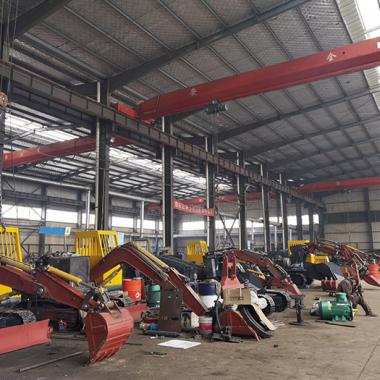 山東山源重工機(jī)械有限公司-車間一角